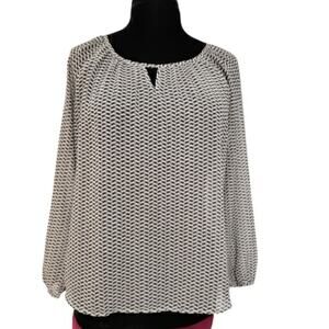 Femme Semi Sheer Cut Out Raglan Sleeve Scoopneck Geometric Print Top Medium